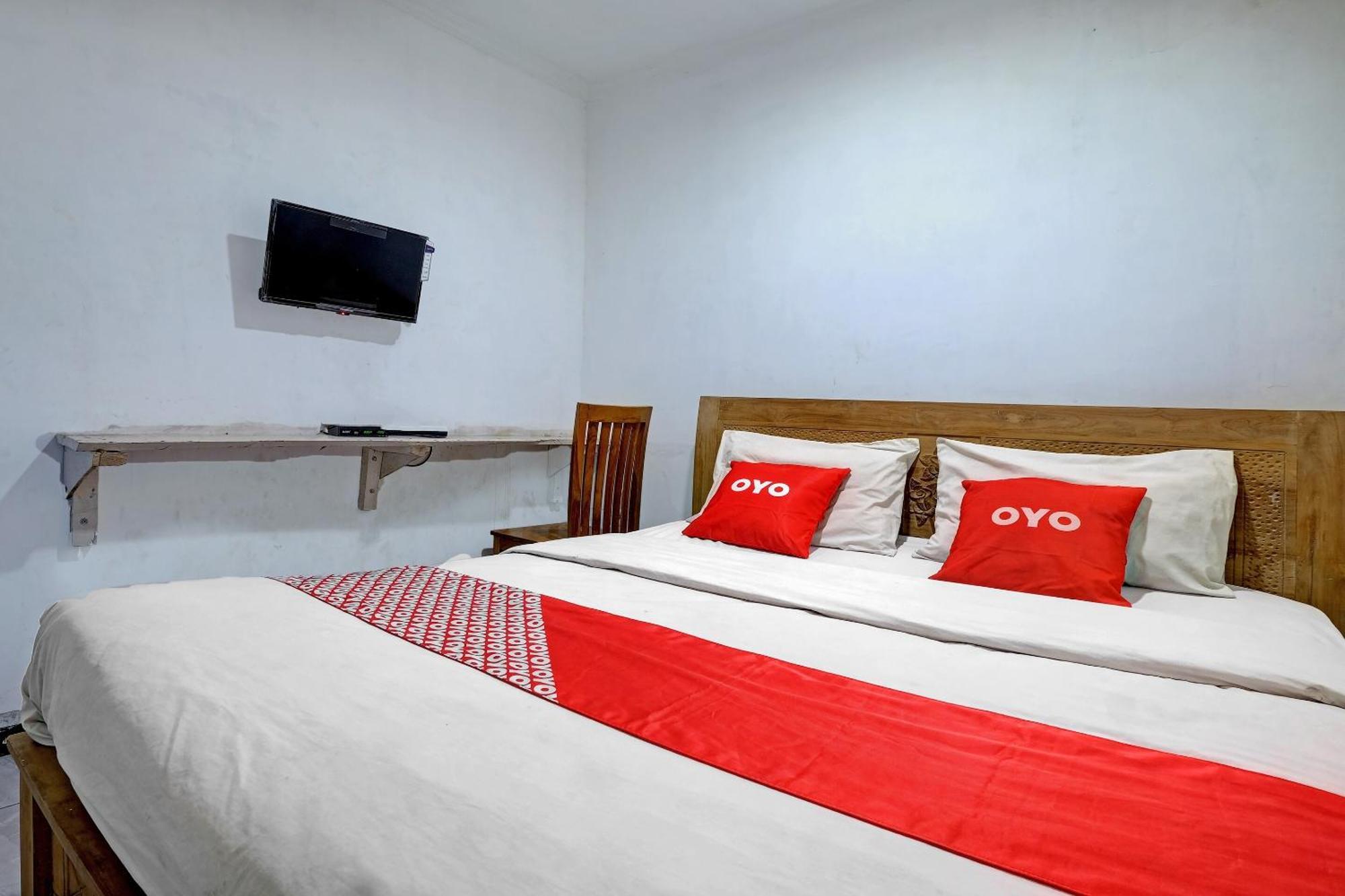 Oyo Life 92877 Hotel Rainbow 7296 Semarang Eksteriør bilde