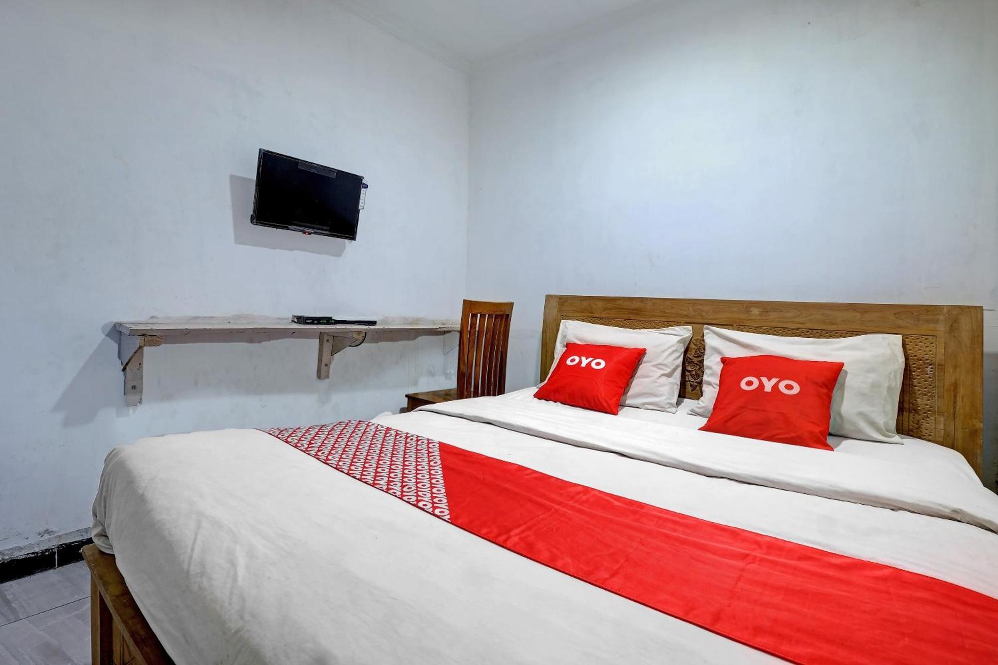 Oyo Life 92877 Hotel Rainbow 7296 Semarang Eksteriør bilde